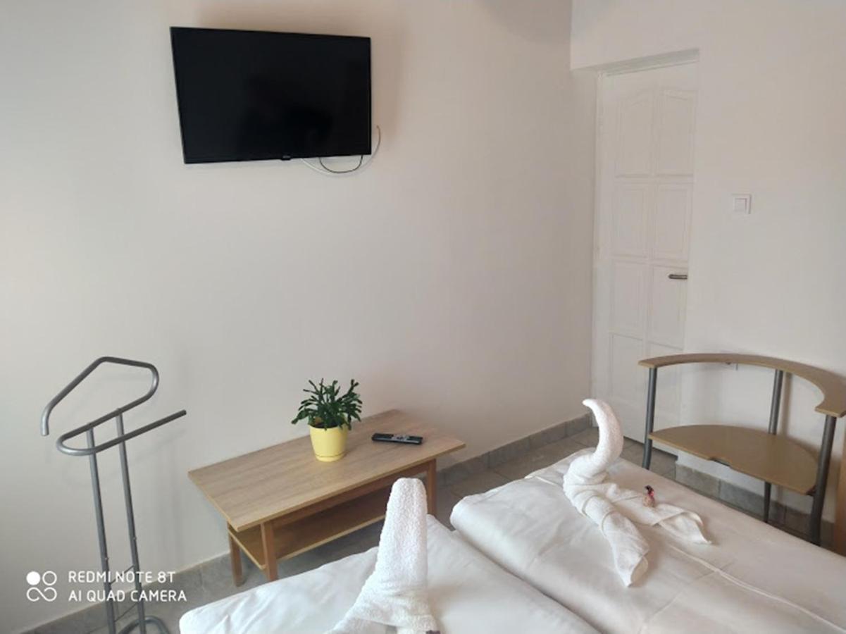 Marabella Apartmanok Hajdúszoboszló Eksteriør bilde
